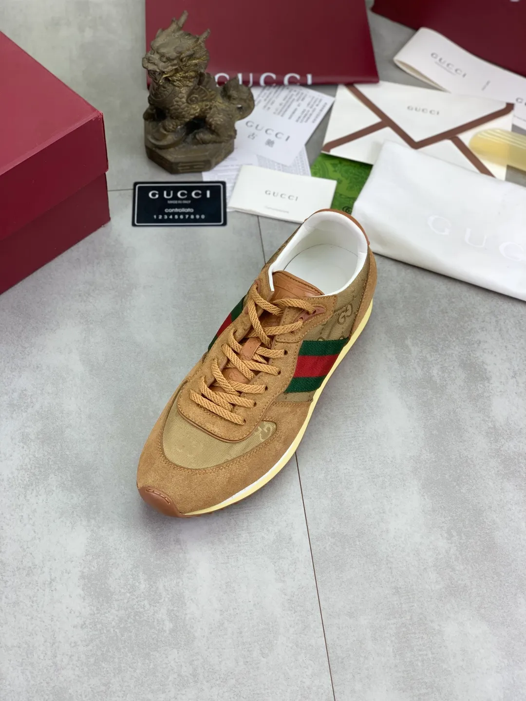 Men's shoes 💰P640 New Gucci Gucci Top version Latest catwalk style Re-Motion series Thick-soled casual sports shoes Original purchase and development ▪️Fabric: Original custom imported first-layer cowhide ▪️Sole: Original molded TPU material ▪️Sole thickness: 3.5CM ▪️Size: Men 39-45 Color: 8️⃣ colors available, boutique packaging